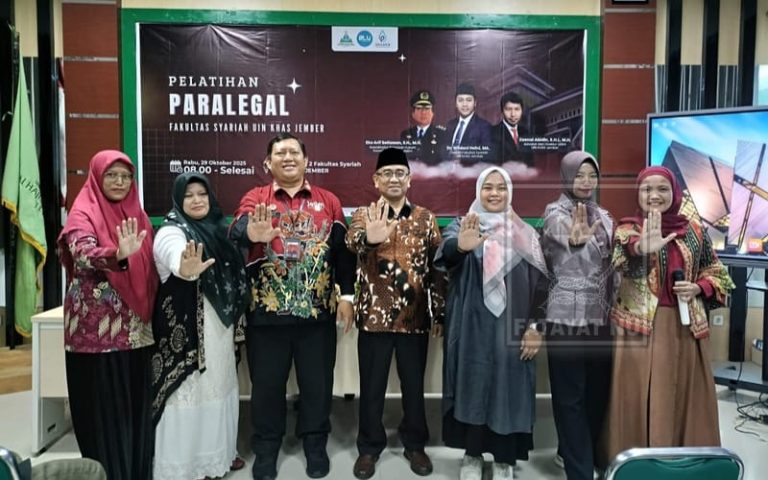 Kader Fatayat NU Jember Ikuti Pelatihan Paralegal di Fakultas Syariah UIN KHAS Jember