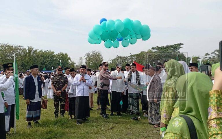 Santri Cinta Negeri, Santri Menjaga Tradisi Fatayat NU Bersama Banom NU se-Kecamatan Balung Rayakan Hari Santri 2025
