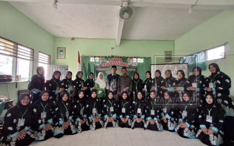 Fatayat NU Ambulu Gelar Lomba Cerdas Cermat Sambut Hari Santri