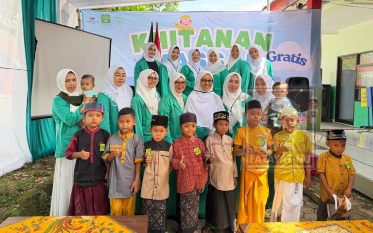 Momentum Hari Ibu, Fatayat NU Gelar Khitan Massal Gratis di Jember