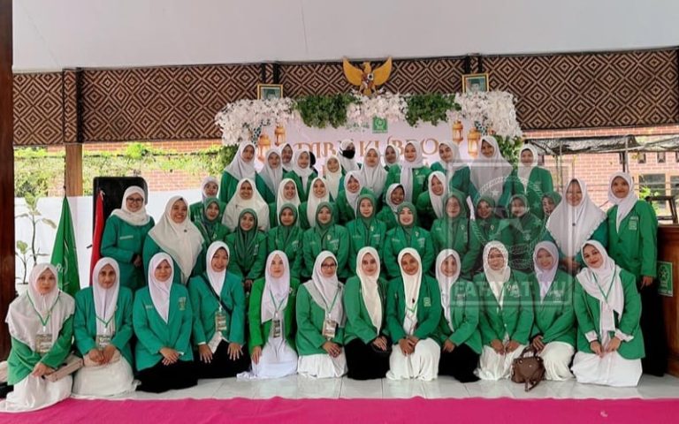 PAC Fatayat NU Rambipuji Gelar Diba’ Kubro, Peringati Isra’ Mi’raj Nabi Muhammad SAW, dan Launching FASAR