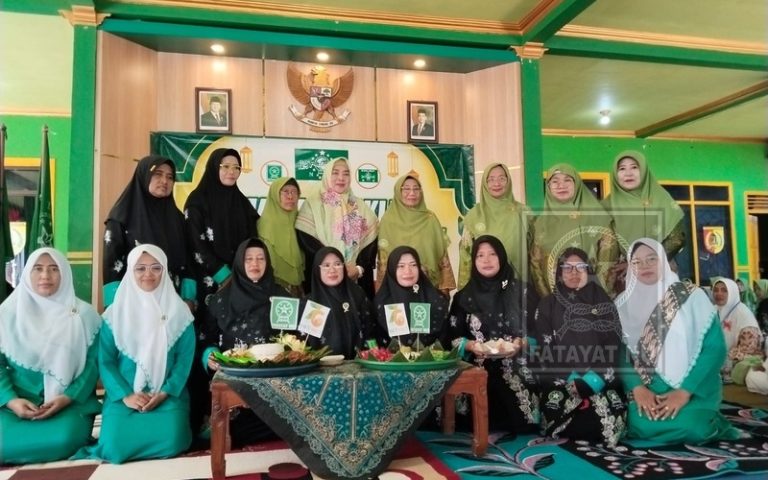 Harlah Fatayat NU ke-76 di Balung, Majlis Ta’lim Jadi Ruang Syukur dan Penguatan Peran Perempuan