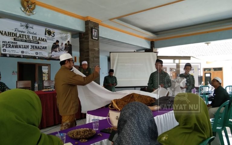 Ranting NU Karang Kedawung Gelar Pelatihan Perawatan Jenazah dalam Rangka Harlah NU ke-103