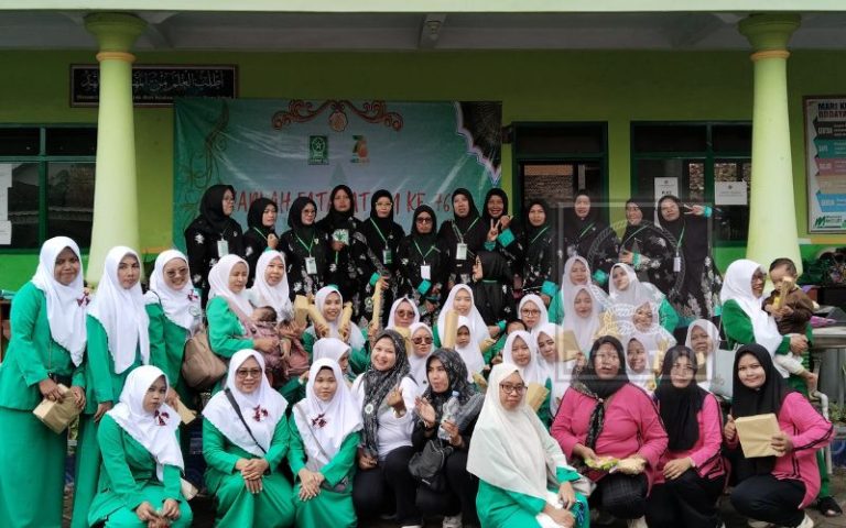Semarak Harlah ke-76 Fatayat NU, PAC Fatayat NU Balung Gelar Lomba “Suara Generasi” untuk Kembangkan Potensi Kader