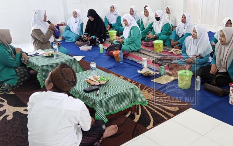 Tingkatkan Kualitas Kader, PAC Fatayat NU Wuluhan Gelar Pelatihan Literasi “LISA”